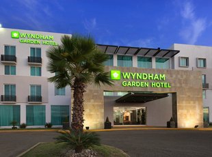【温德姆花园思劳巴希奥机场酒店(Wyndham G