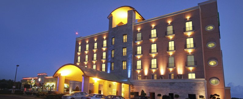 【西劳巴希奥机场智选假日酒店(Holiday Inn Ex