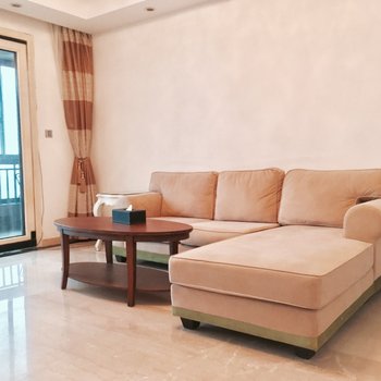 上海上海飞屋UP普通公寓(伊犁南路黄金城道店)酒店提供图片