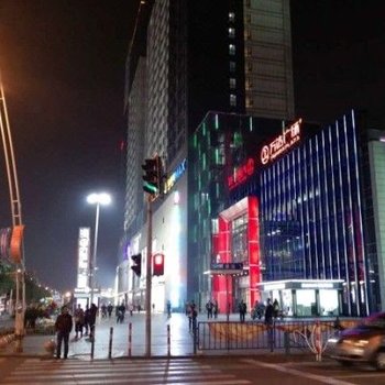 一帆酒店式公寓(上海迪士尼万达店)