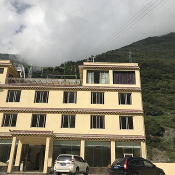 康定杨家锅庄休闲山庄