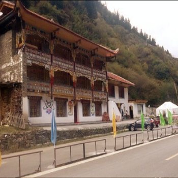 黑水卡龙沟口宾馆酒店提供图片