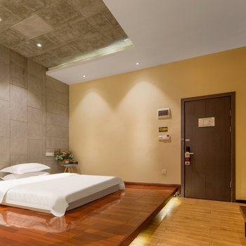 广州CD创意公寓(天河客运站店)酒店提供图片