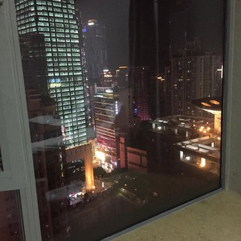 重庆卷耳江景酒店公寓日月光店酒店提供图片
