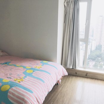 重庆临近解放碑 重庆北站的轻轨房公寓(轨道黄泥磅站分店)酒店提供图片