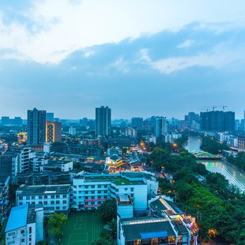 成都太古里听云普通公寓(染靛街店)酒店提供图片