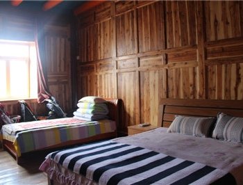 松潘昌吉美朵隆酒店酒店提供图片