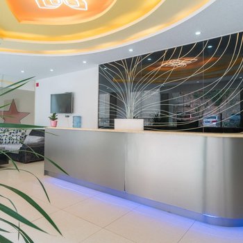 橙子公寓(昆明长水国际机场店)