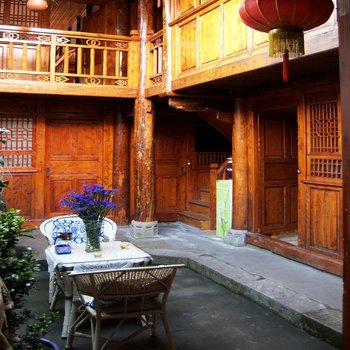 阆中何家院家庭客栈酒店提供图片