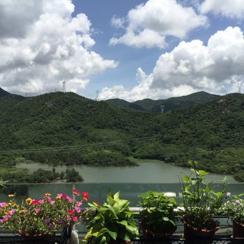 深圳大鹏山海度假圣地复式酒店提供图片