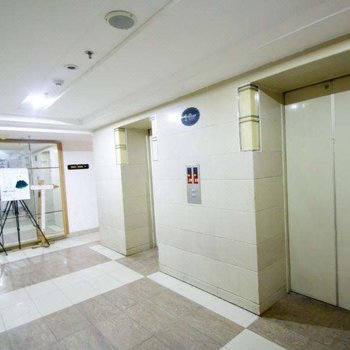 深圳地铁温馨房公寓(鹏飞路分店)