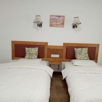 张家界幸福客栈天子山店酒店提供图片