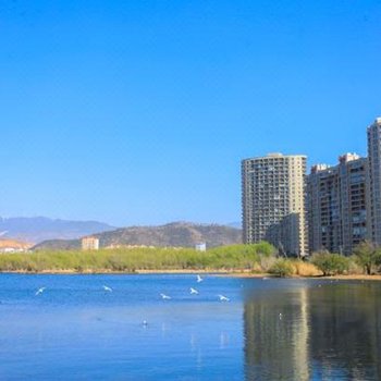 大理泠霏慕海海景民宿