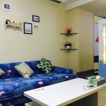 重庆关关雎鸠普通公寓(和平路店)酒店提供图片