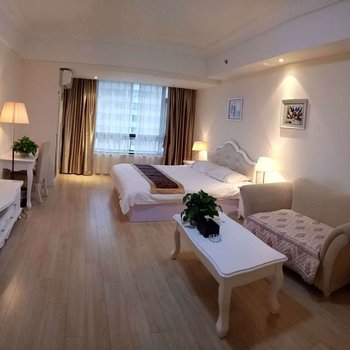 青岛蓝泊湾海景度假公寓(万达东方影都店)酒店提供图片