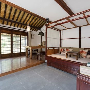 上海我们·1984(乐园附近的创意民宿)复式酒店提供图片