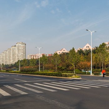 青岛海边的家啤酒城地铁100米宽敞大三居普通公寓酒店提供图片