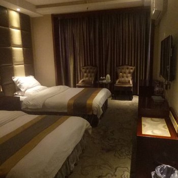 卢氏皇冠假日酒店酒店提供图片