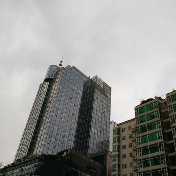 成都七彩青春酒店公寓