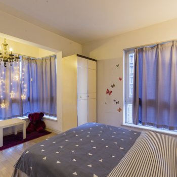 重庆乐乎居解放碑核心商圈旁楼下双地铁普通公寓酒店提供图片