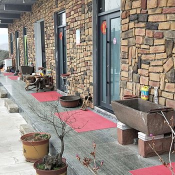 蒙山白石屋老家味道休闲山庄酒店提供图片