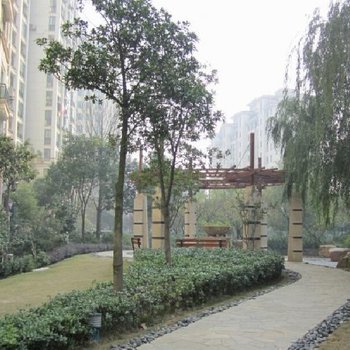精致公寓(南京花锦苑店)