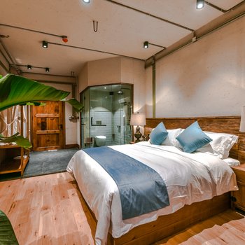 重庆岭上壹号民宿(鹅岭二厂文创公园店)