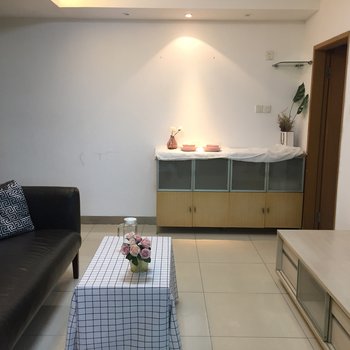 广州LinkWell-Home莲藕家公寓(基立道与江湾路交叉口分店)酒店提供图片