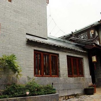 丽江束河玉鸣里酒店