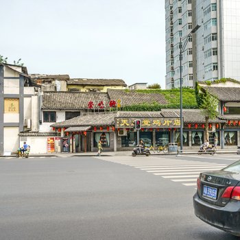 成都文殊院美食一条街清新民宿(恒德路南分店)酒店提供图片