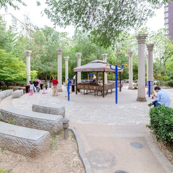 北京东南三环成寿寺国贸方庄温馨高端公寓(南顶路分店)