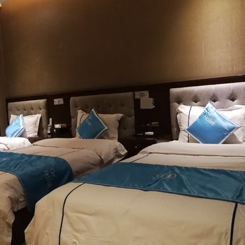 Q+理塘凯曼酒店酒店提供图片