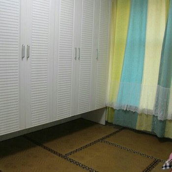 呼伦贝尔用户0527公寓(巴彦托海路分店)