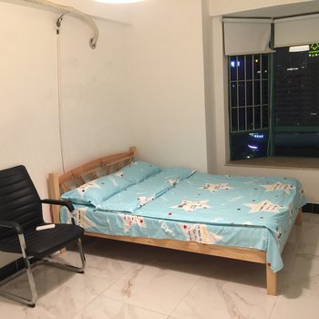 广州QQ青年公寓(瘦狗岭路分店)