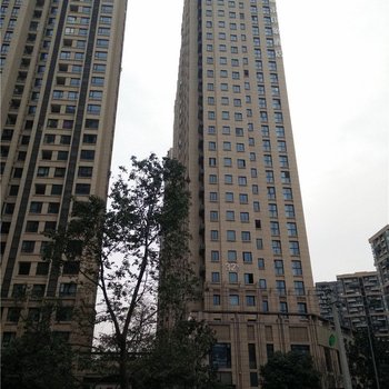 依人酒店式公寓(成都雍湖湾店)