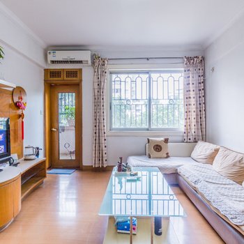 广州chen思杉特色民宿(粤垦路分店)酒店提供图片