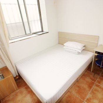 青岛好来屋旅馆汽车北站店酒店提供图片