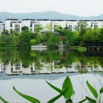 广州明月山溪鸣春谷别墅