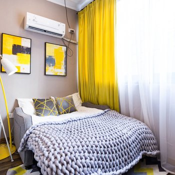 上海上海小鱼家普通公寓(延安中路店)酒店提供图片