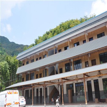 安吉石鹰山庄