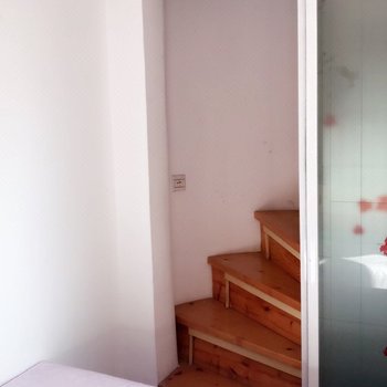 青岛爱·念·家复式酒店提供图片