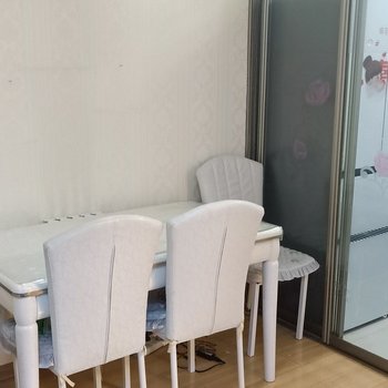 呼伦贝尔卡特的民宿小屋酒店提供图片