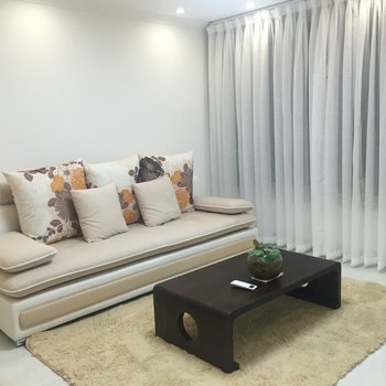 上海龙猫大师的家复式酒店提供图片