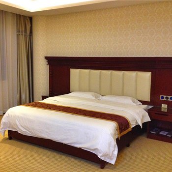 七彩丹霞五湖假日酒店