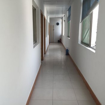 济宁东红旅馆酒店提供图片