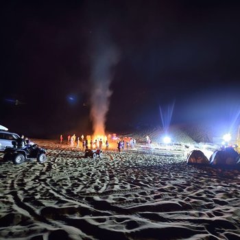 敦煌五色沙国际沙漠露营基地酒店提供图片