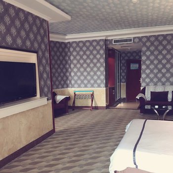 巴音郭楞皇府大酒店分店酒店提供图片