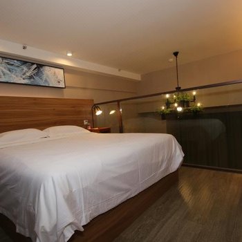 上海浪漫满屋LOFT家庭商务民宿