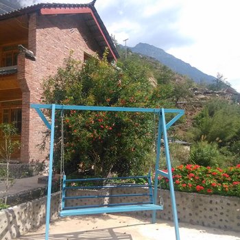 迪庆香格里拉中虎跳峡桃苑驿栈