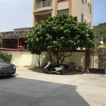 阳江小屋家庭旅馆